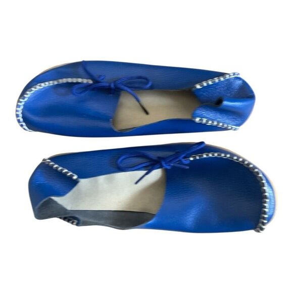 Blue Slip On Moccasin Style Shoes Size 9 - Picture 2 of 6